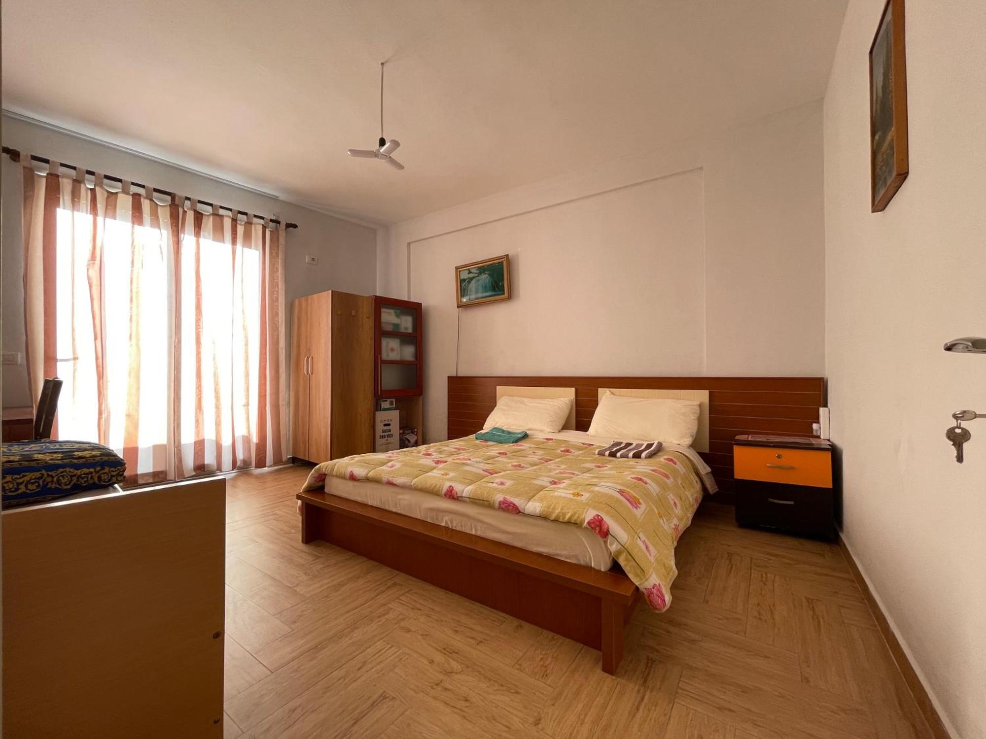 B&B - Private Rooms Тирана Екстер'єр фото