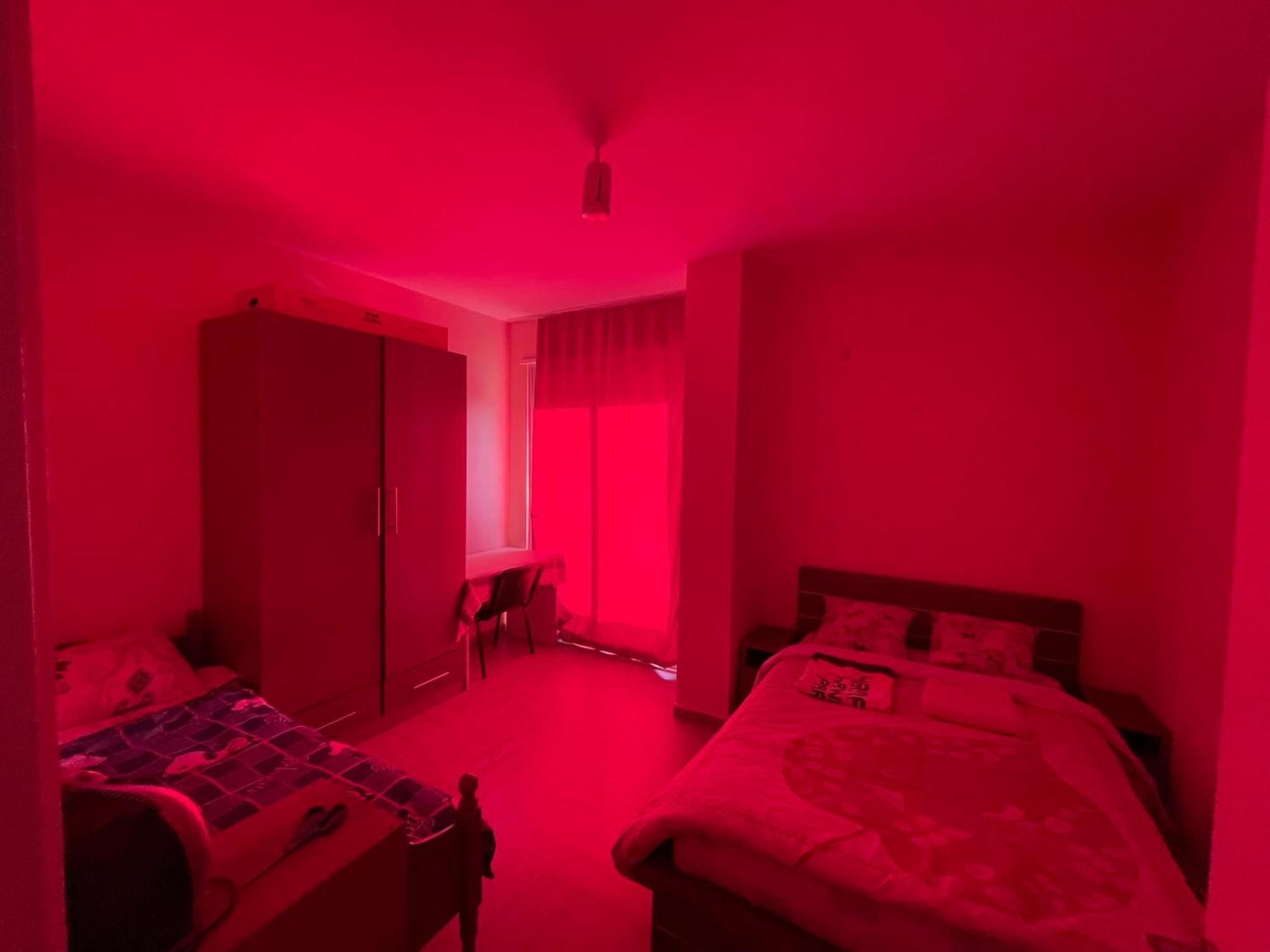 B&B - Private Rooms Тирана Екстер'єр фото